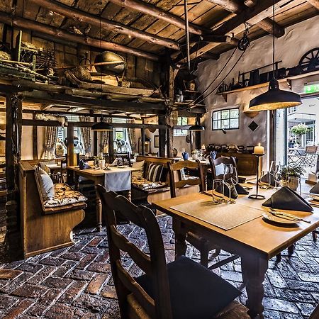 Wellings Romantik Hotel Zur Linde Moers Εξωτερικό φωτογραφία