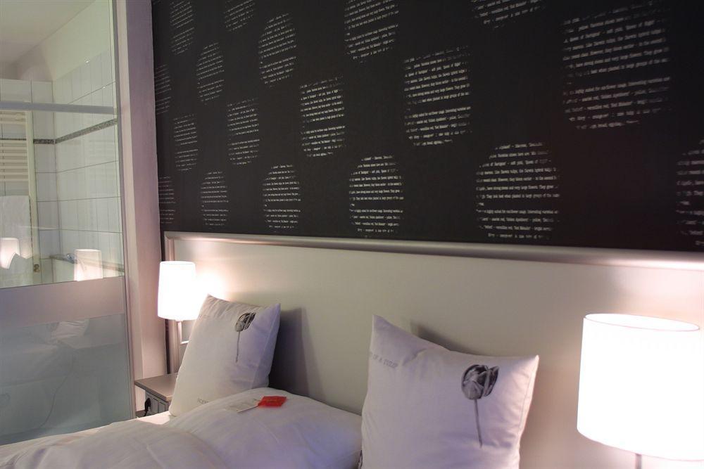 Wellings Romantik Hotel Zur Linde Moers Εξωτερικό φωτογραφία