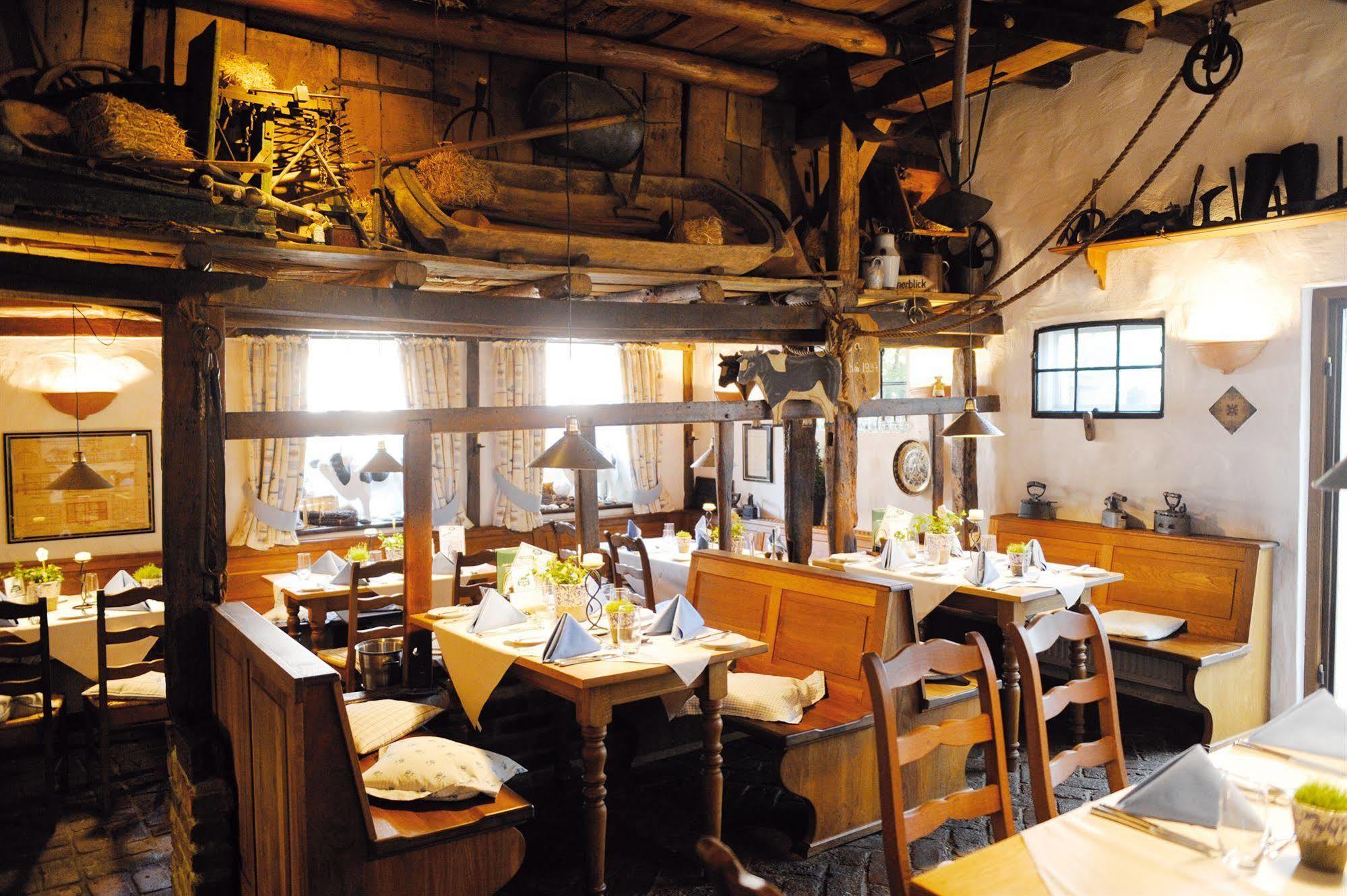 Wellings Romantik Hotel Zur Linde Moers Εξωτερικό φωτογραφία