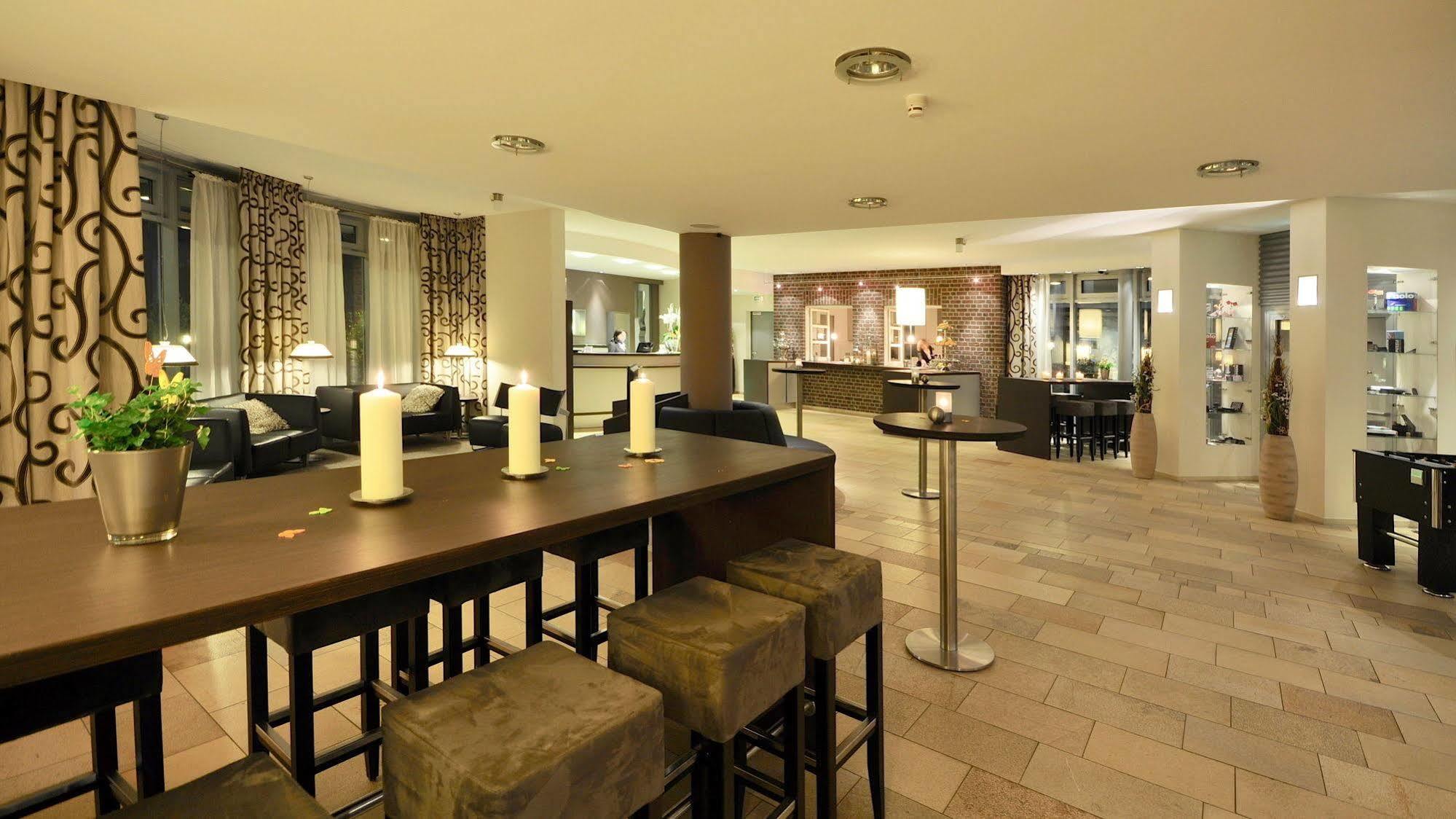 Wellings Romantik Hotel Zur Linde Moers Εξωτερικό φωτογραφία