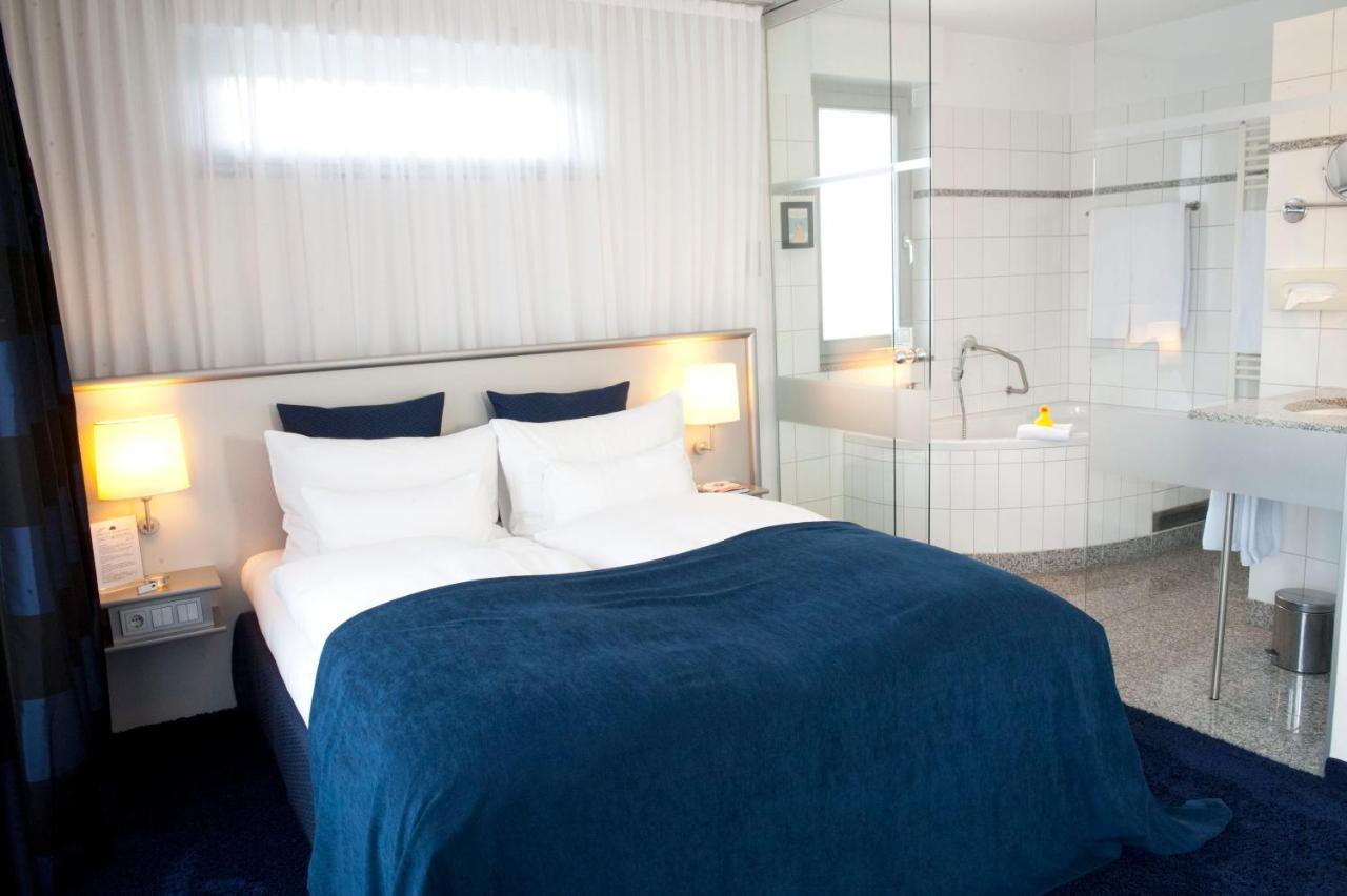 Wellings Romantik Hotel Zur Linde Moers Εξωτερικό φωτογραφία