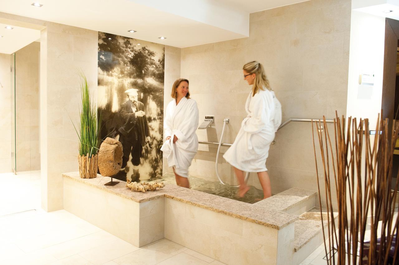 Wellings Romantik Hotel Zur Linde Moers Εξωτερικό φωτογραφία