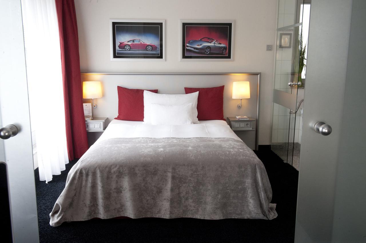 Wellings Romantik Hotel Zur Linde Moers Εξωτερικό φωτογραφία